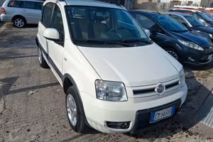 Fiat Panda 1.3 MJT 16V DPF 4x4 Climbing