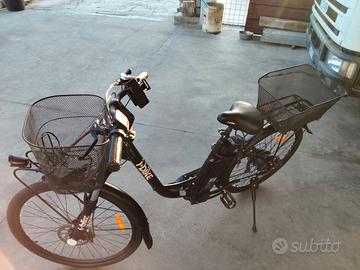 Bici elettrica con pedalata assistita