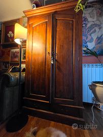 Armadio guardaroba stile antico