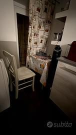 Sedia di cuccina bianca