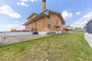 3 LOCALI A GUIDONIA MONTECELIO