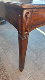 Tavolo in noce fine 800