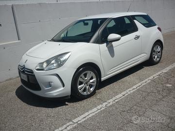 DS 3 1.4 VTi 95 Chic Km 86.00 Neopatentati