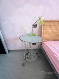 2 comodini in vetro satinato Ikea