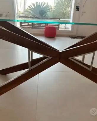 Tavolo  vetro e legno.