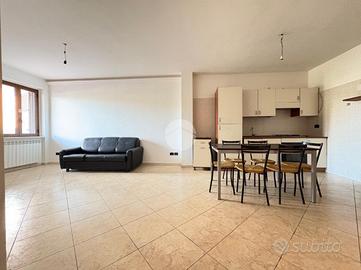 2 LOCALI A MONTALTO UFFUGO