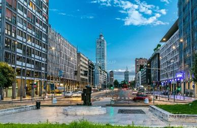 AMPIO APPARTAMENTO CON BALCONE