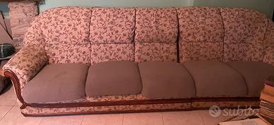 Divano  cinque posti