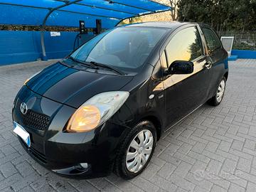 Toyota Yaris 1.4 D-4D 3P Navi UNICO PROPRIETARIO