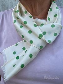 Foulard pois bianco e verde