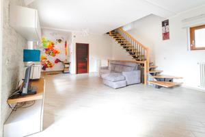 CASA SEMINDIPENDENTE A L'AQUILA