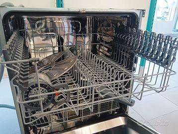 Lavatoviglie Electrolux