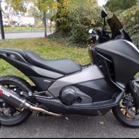 Honda Integra 700