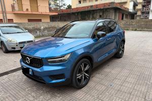 Volvo XC40 R-Design D3 Diesel - Full Optional