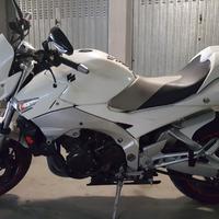 Suzuki GSR 600 - 2007