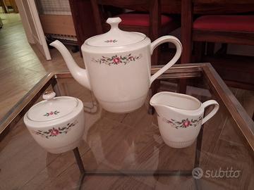 Caffettiera lattiera e zuccheriera in Porcellana t