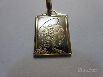 Medaglia  Madonna  oro 18 KT.
