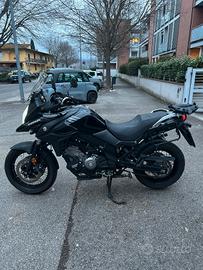 Suzuki v strom 650 xt 