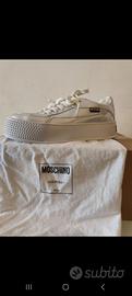 Scarpe Moschino