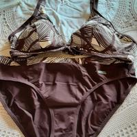 Bikini + pareo