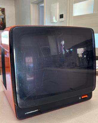 Tv Vintage Magnadine prodotta Seimart 12 pollici