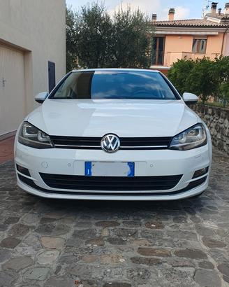 Volkswagen Golf  7 Highline 2.0 TDI  150 CV 