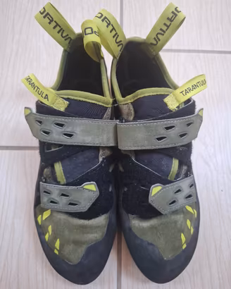 La Sportiva Tarantula arrampicata