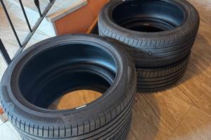 Pneumatici Bridgestone Turanza 6 235/45 R19