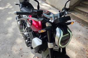 Honda CB1000R  