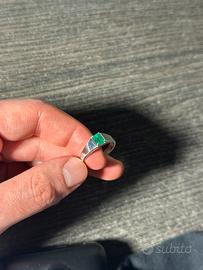 Anello oro bianco 18 kt e smeraldo