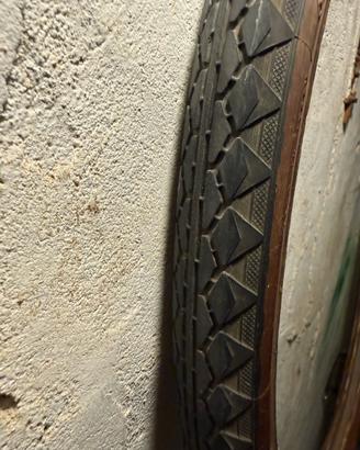 Coppia copertoni d'epoca Pirelli Stella 28 x 1 5/8