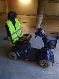 Scooter elettrico per disabili/anziani