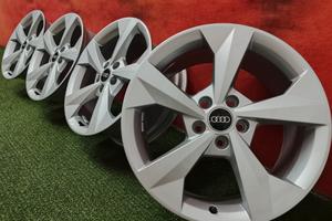 Cerchi Audi A3 8Y S3 Originali 8Jx18 ET46 5x112