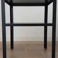 Comodino/tavolino nero