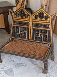 Antica seduta bassa da matrimonio indiana