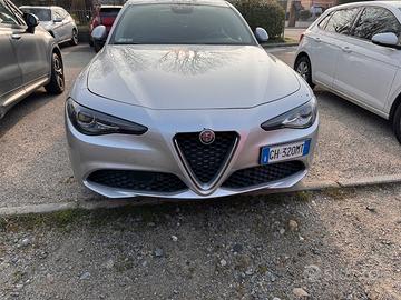 Alfa Giulia 2021 81.000 km