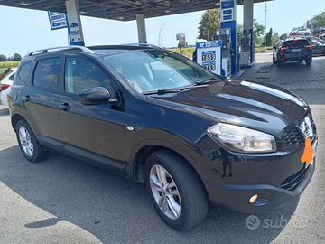 Nissan qashqai 2.0 4x4 150 7 posti cv anno 2011