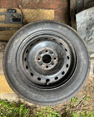 Gomme e cerchi FIAT PANDA prima serie, 155/70 r13