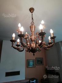 Lampadario in bronzo stile antico