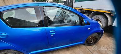 TOYOTA AYGO 2005 - PORTA ANTERIORE DESTRO