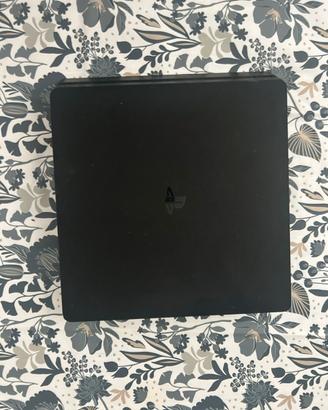 ps4 slim condizioni ottime