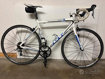 Bici da corsa GT Bicycles 3 series taglia L
