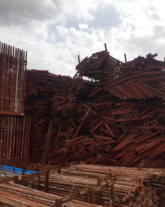 Materiale edile da costruzione vario carpenteria