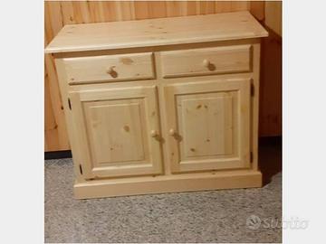 Credenza in legno massello su commessa