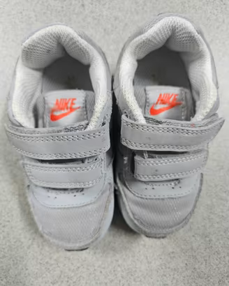 Nike MD Runner