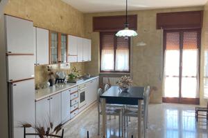 Abitazione con terreno