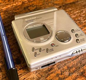 Lettore-registratore di MiniDisc SHARP MD-MT90