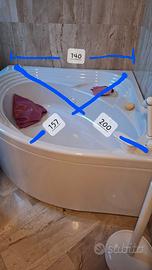 Vasca angolare idromassaggio