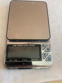 Bilancia con ricarica usb