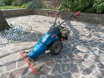 Motofalciatrice BCS 620 con barra falciante
